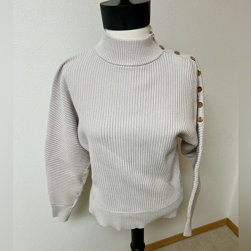 Tahari Cream Turtleneck Sweater with Button Accents women’s xs